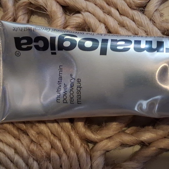 Dermalogica Multivitamin Power Recovery MasqueSilver and Black Sealed No Box
